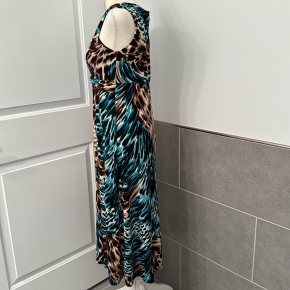 ❤️3/$30 Christopher & Banks Dress - Picture 5 of 13